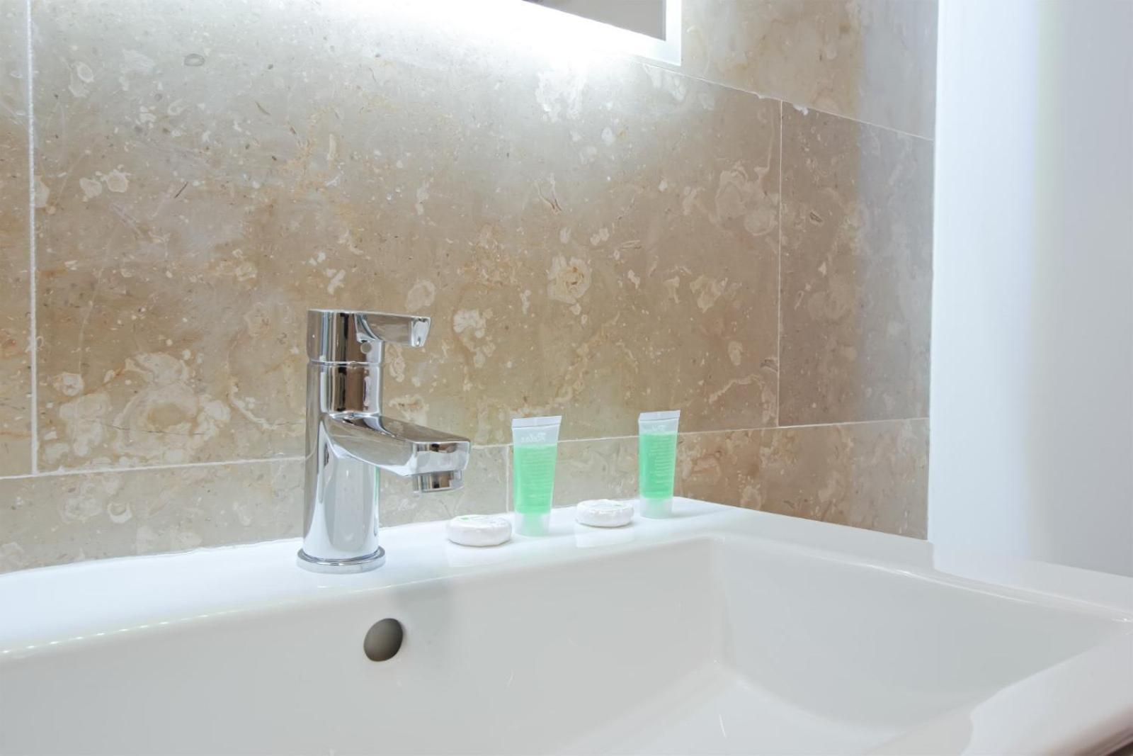 Himson-Blue Apartament Iasi Luaran gambar
